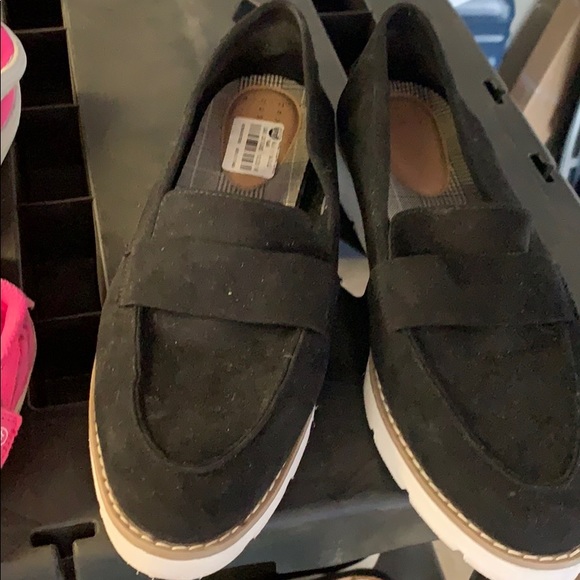 Shoes - Picture 1 of 1